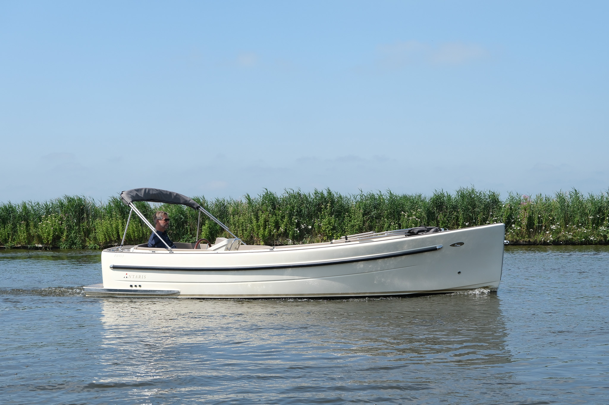 Antaris Fifty5 — foto 3 van 12