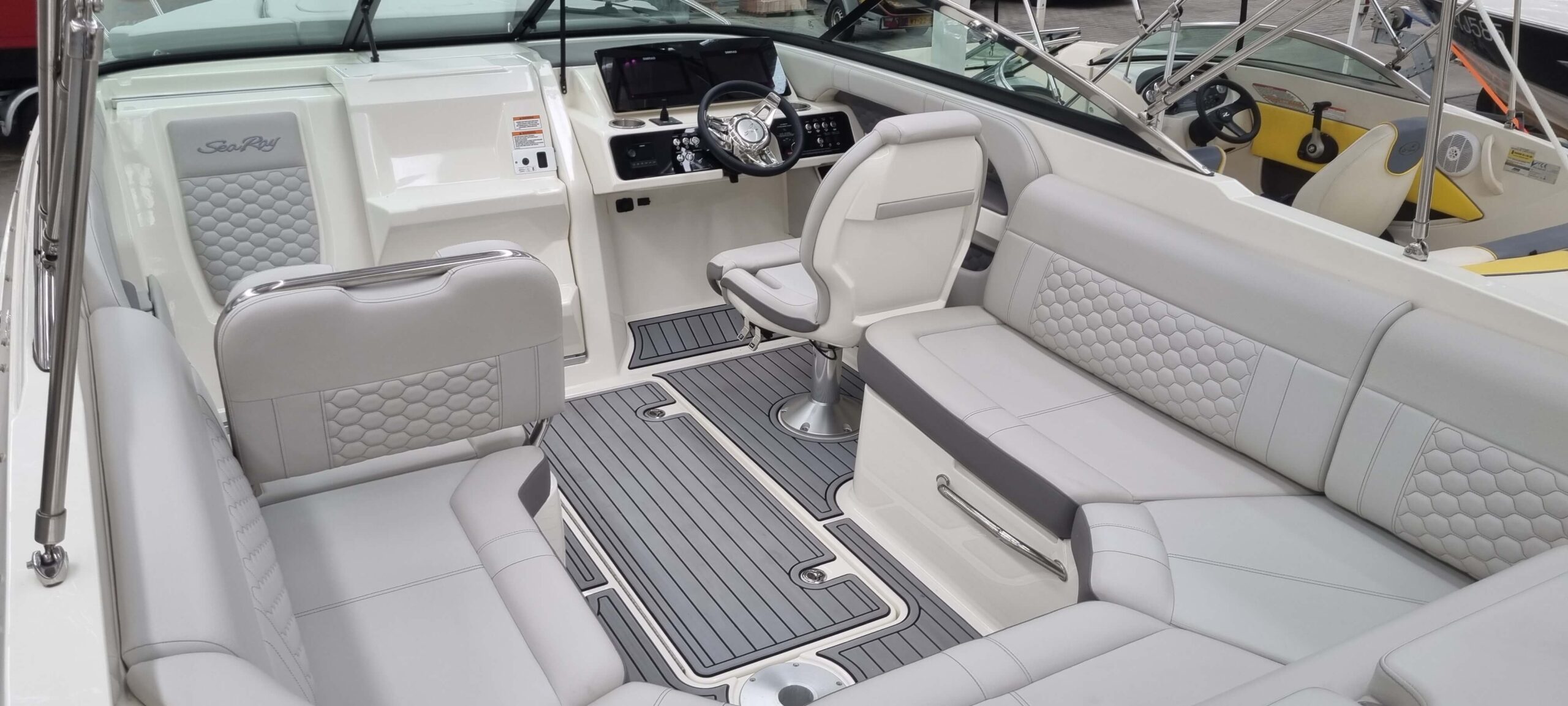 Sea Ray Sun Sport 250 — foto 3 van 11