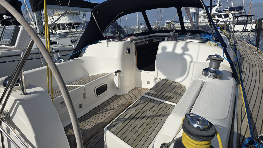Dufour 40 Performance — foto 8 van 44