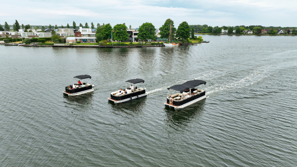 Rebel 580 Sunny Pontoon VERKOCHT