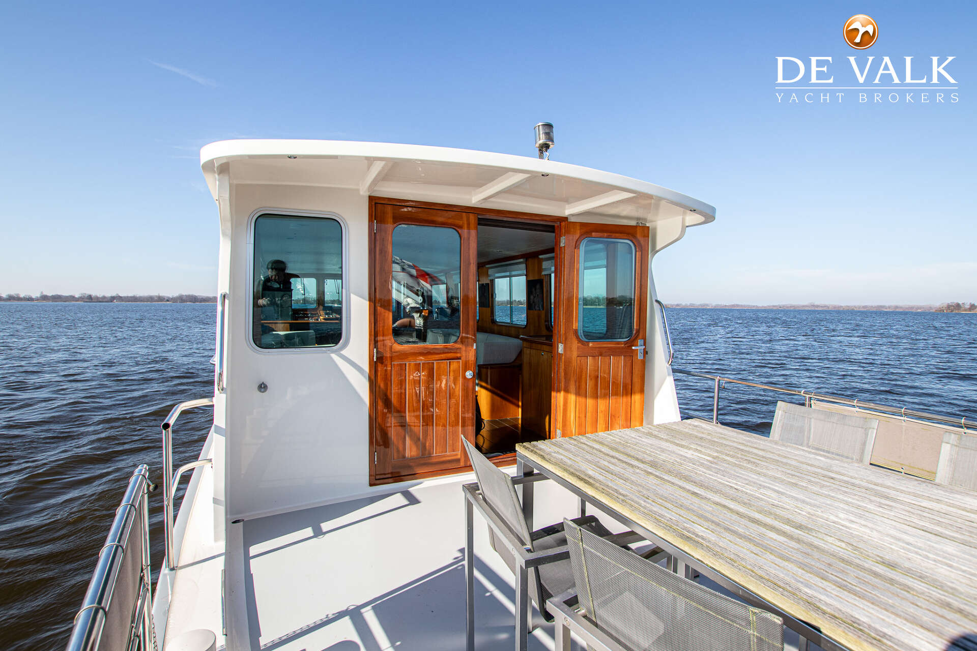 Custom Built Live Aboard 1800 — foto 20 van 45