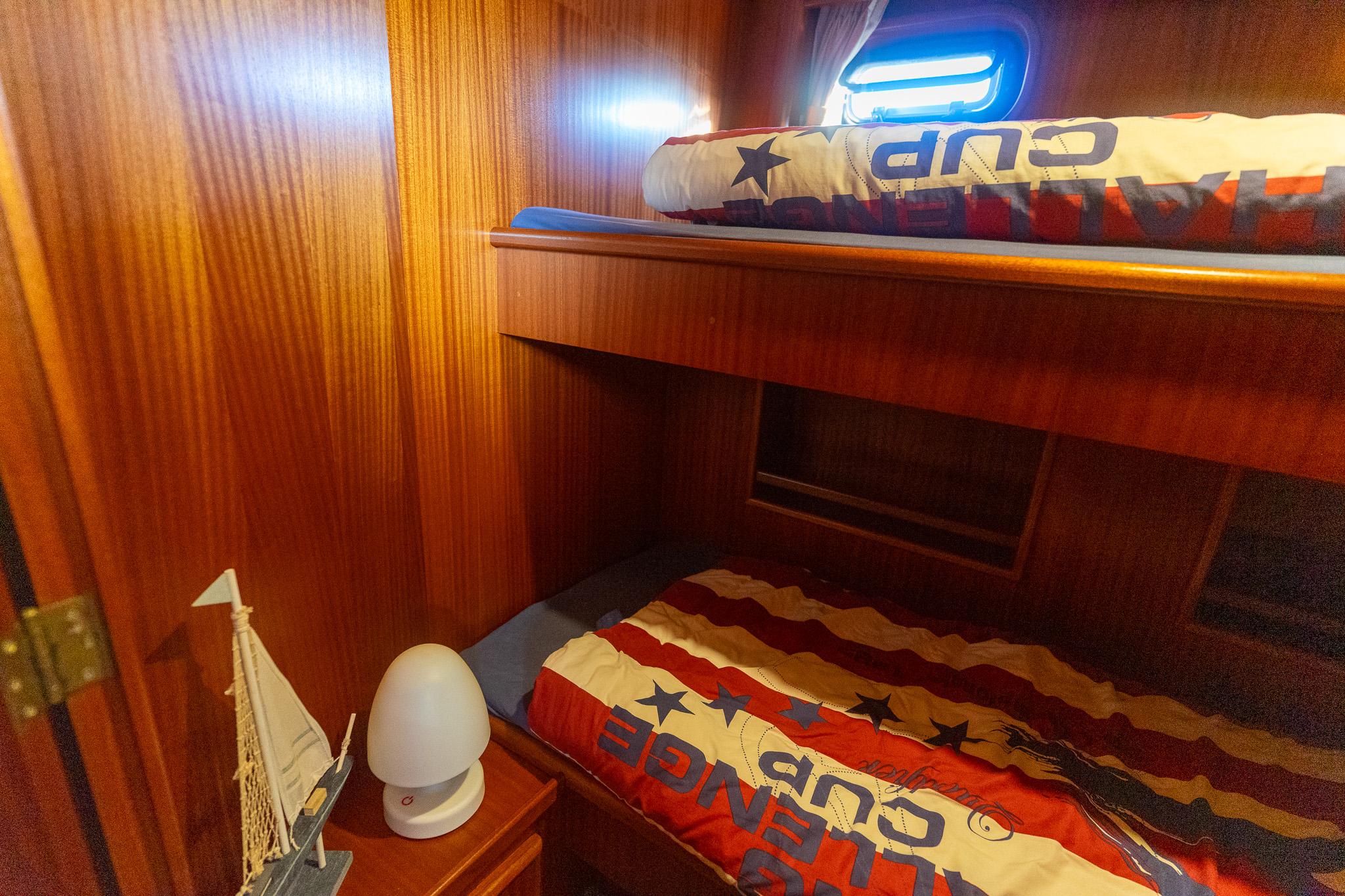 Valkkruiser Voyager 1550 — foto 27 van 45