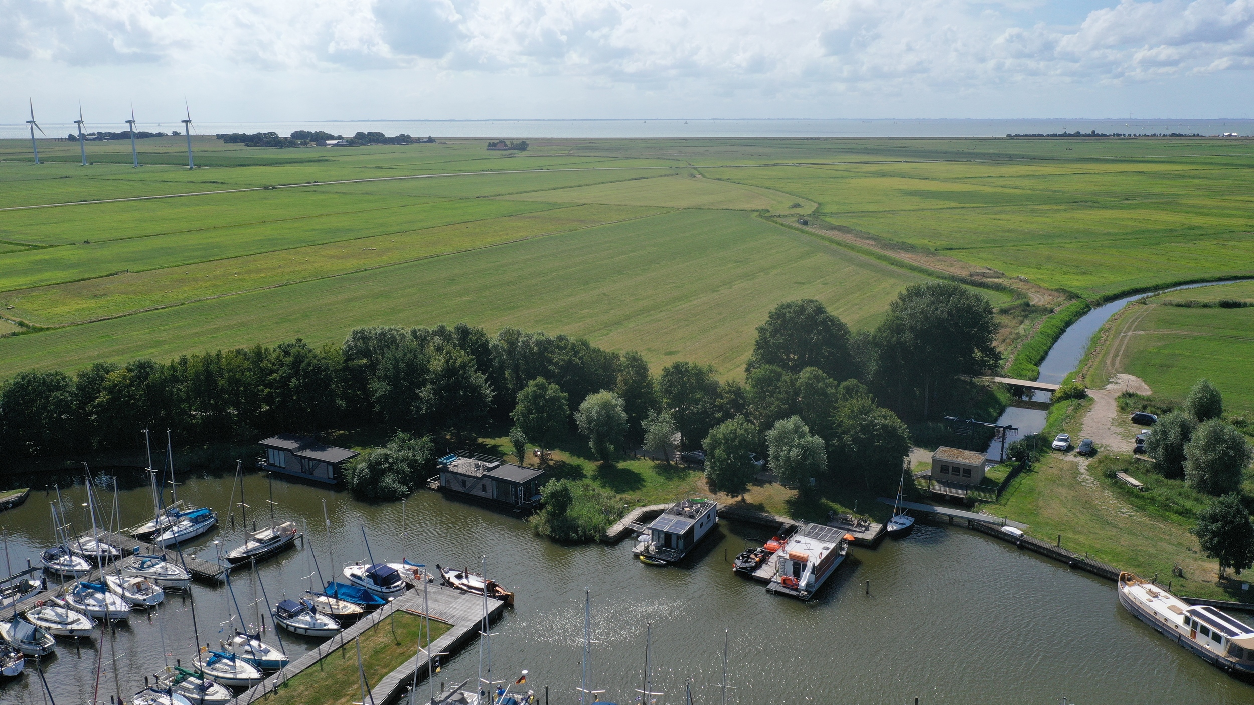 Campi 400 Houseboat Met Ligplaats , Eigen Steiger En Chartermogelijkheid - Foto 3