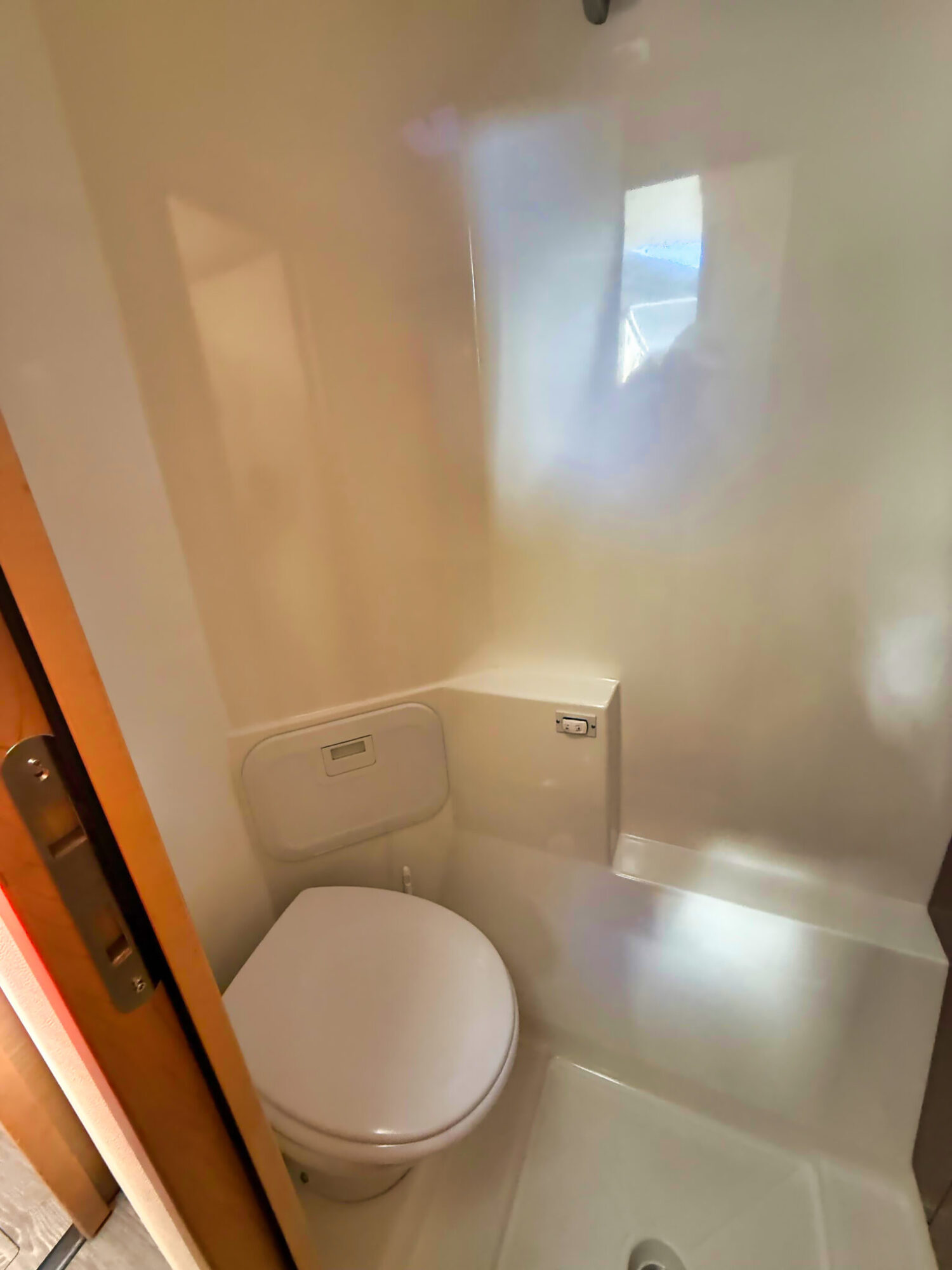 Fountaine Pajot Motorcatamaran MY 37 — foto 27 van 44