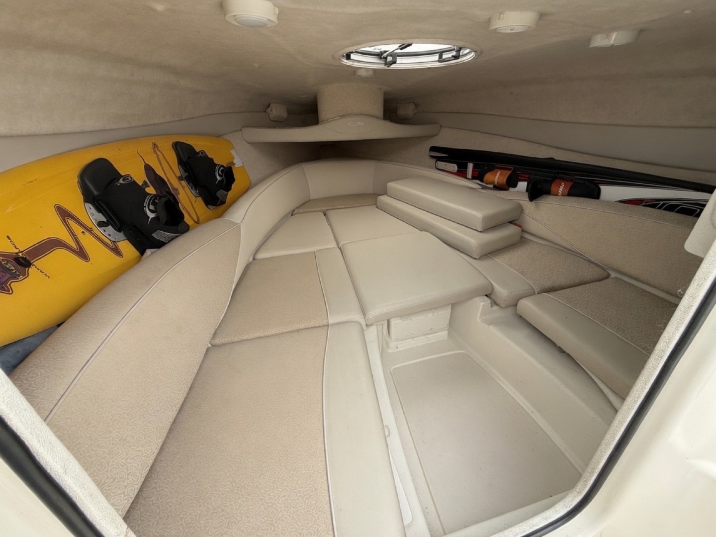 Maxum 2100 SC Cuddy — foto 7 van 12