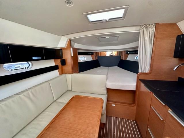 Bavaria Sport 330 — foto 14 van 20