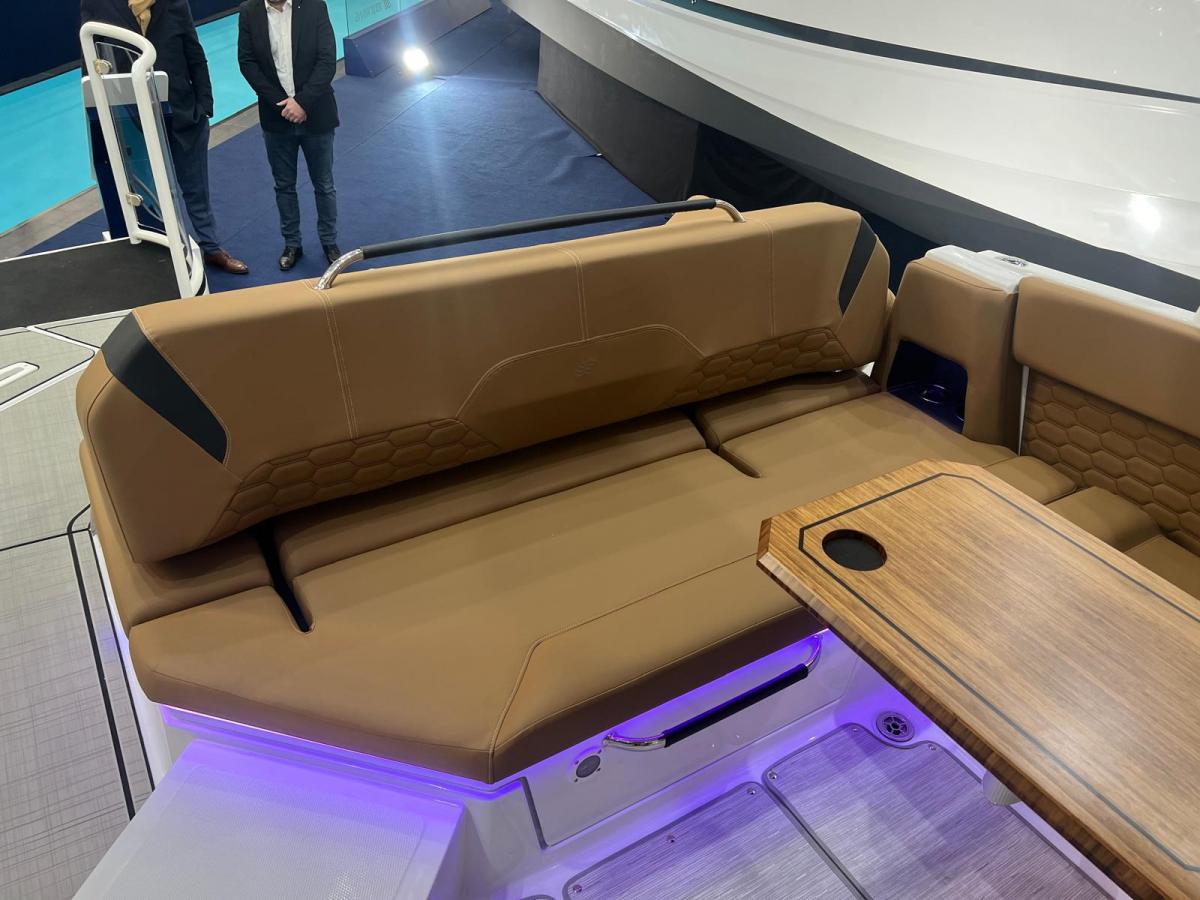 Four Winns H9 Bowrider — foto 13 van 33