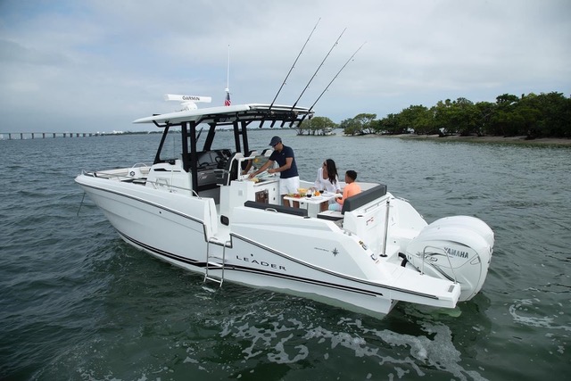 Jeanneau Cap Camarat 10.5CC - BluYachting — foto 5 van 9