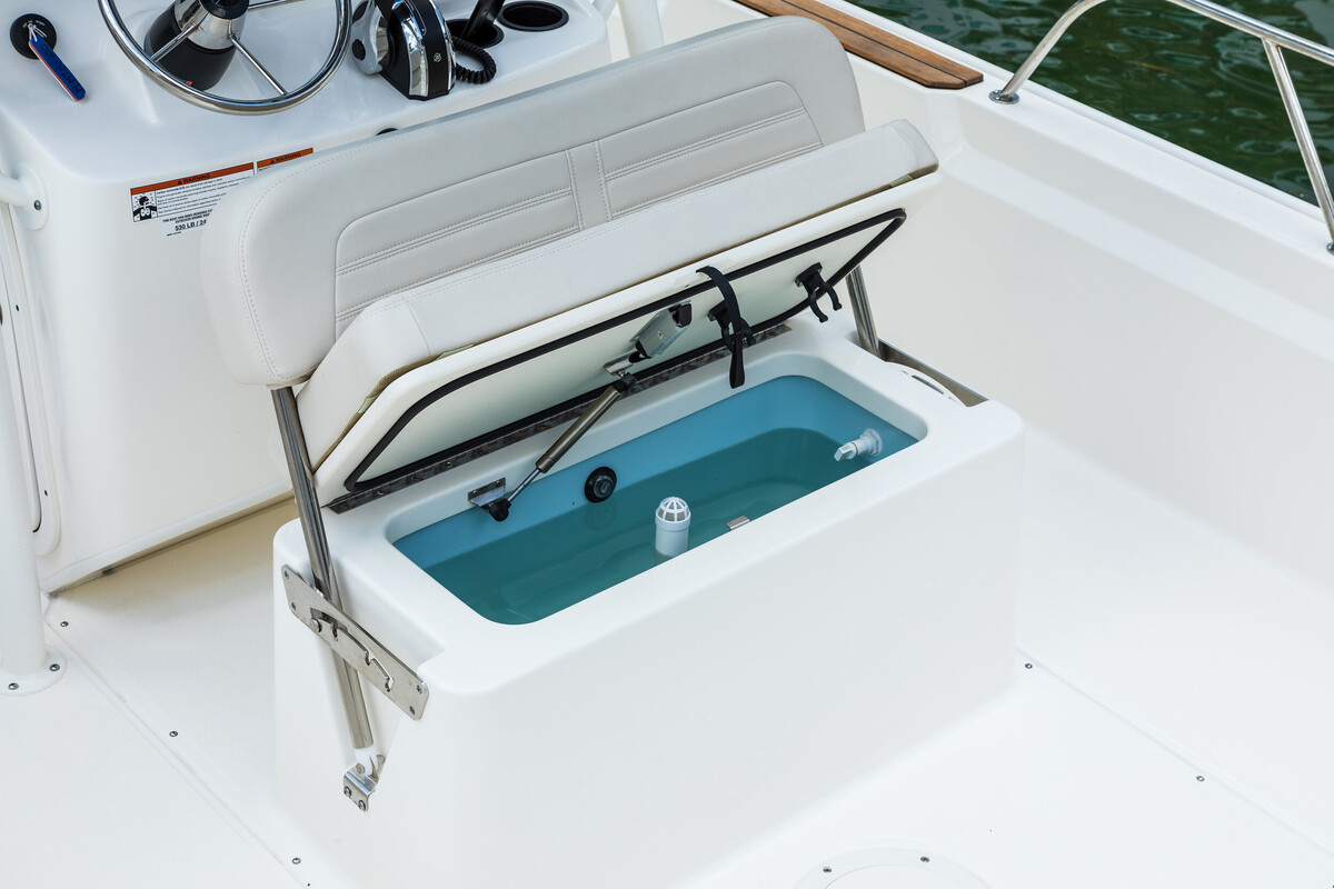Boston Whaler 190 Montauk — foto 11 van 17