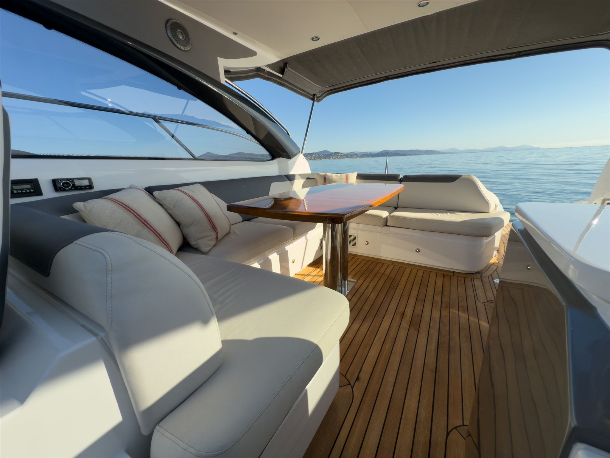 Princess V50 (2018) — foto 9 van 11