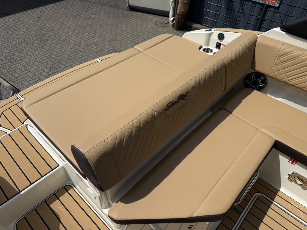 Sea Ray SDX 230 — foto 44 van 50
