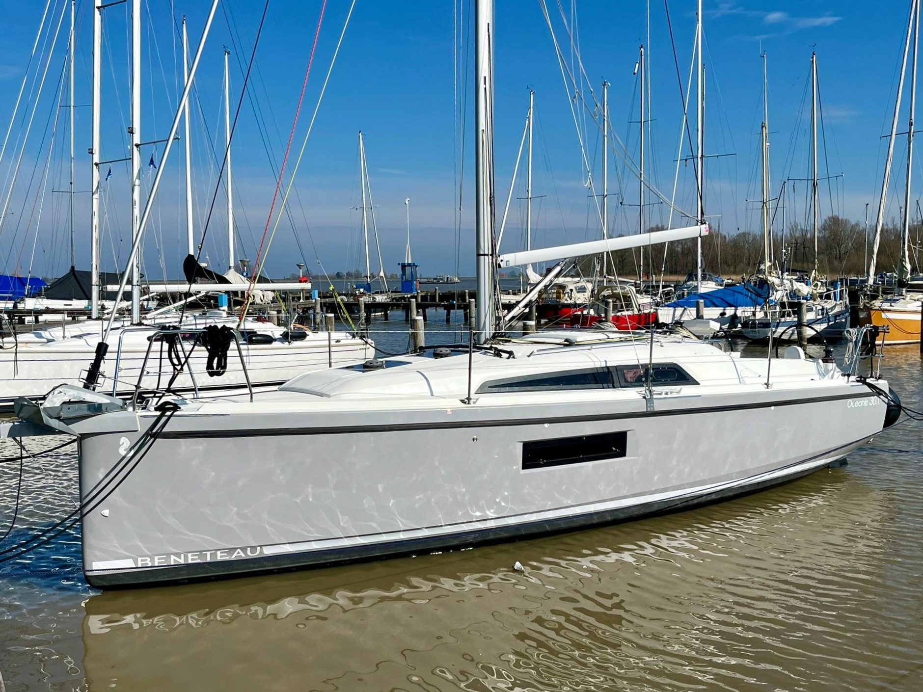 Beneteau Oceanis 30.1