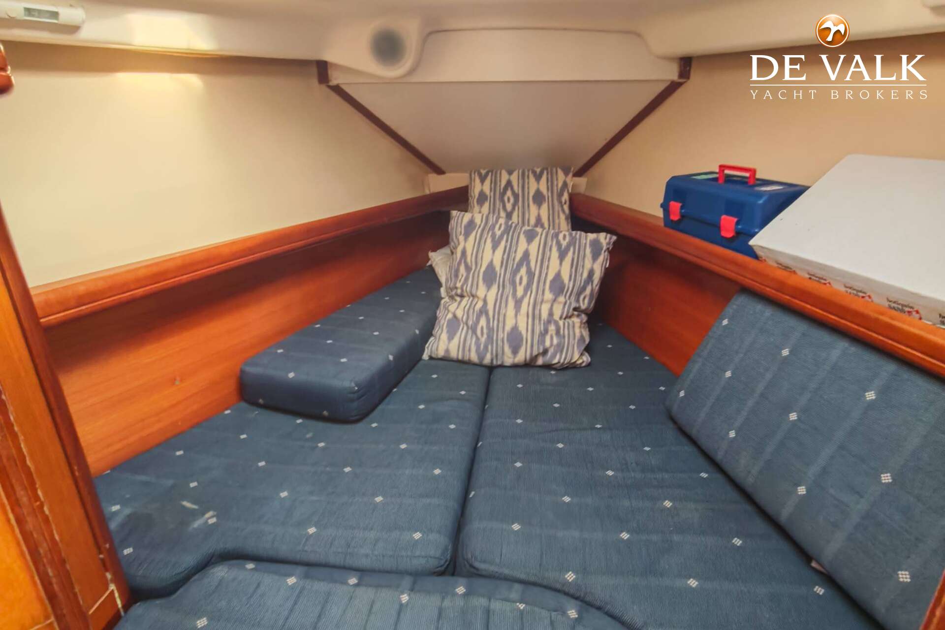 Beneteau Oceanis 323 — foto 15 van 25