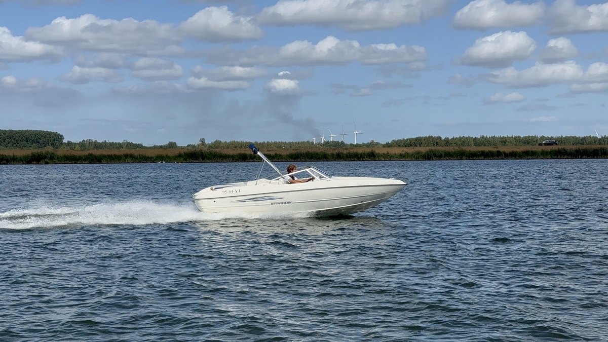 Stingray 195RX — foto 14 van 76