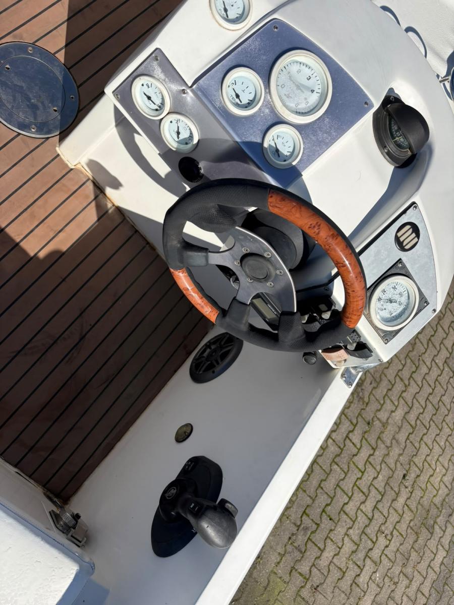 Novurania Custom Line 600 — foto 9 van 26