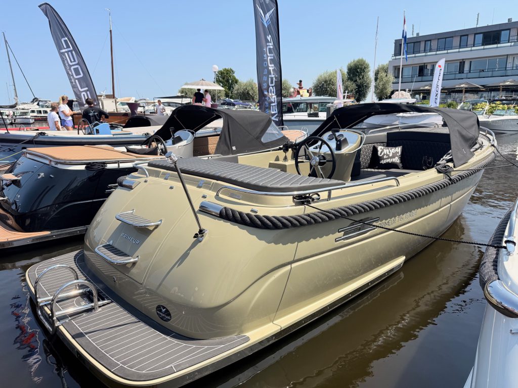 Primeur  715 incl. 100 Pk en luxe opties — foto 14 van 15