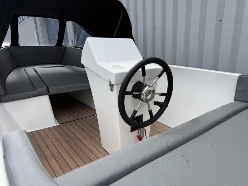 Admiral 530 Tender — foto 10 van 12