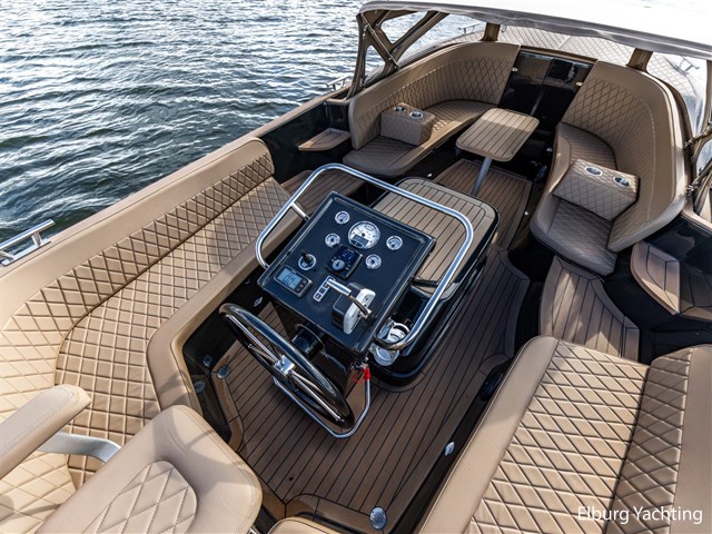 Waterspoor 717 Aviator — foto 3 van 48