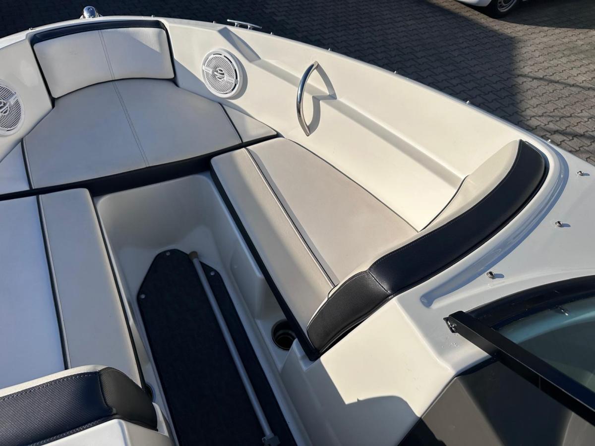 Sea Ray 190 Sport Bowrider — foto 15 van 25