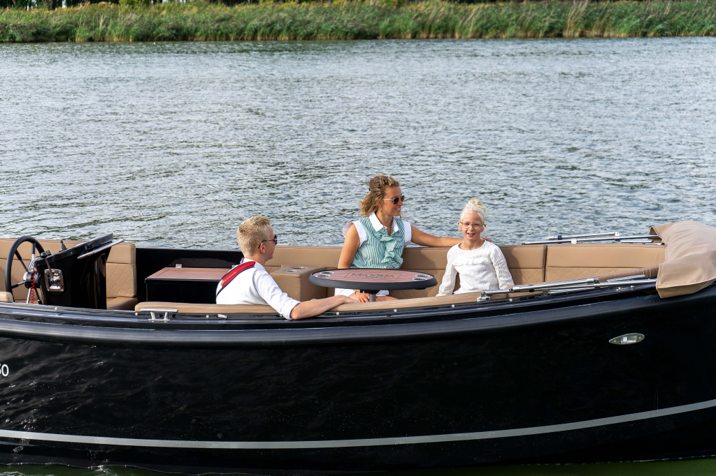 Maxima 650 Flying Lounge | Zelf samenstellen vanaf €24.500,- — foto 2 van 5