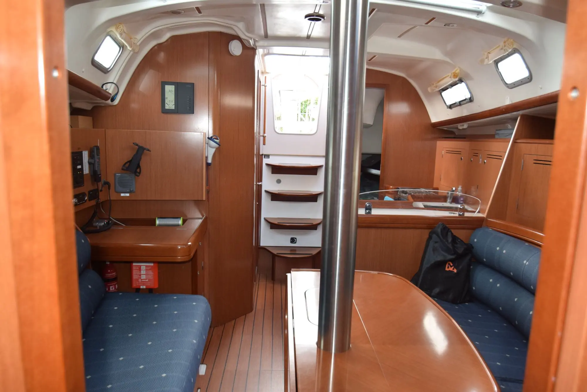 Beneteau Oceanis Clipper 343 — foto 12 van 24