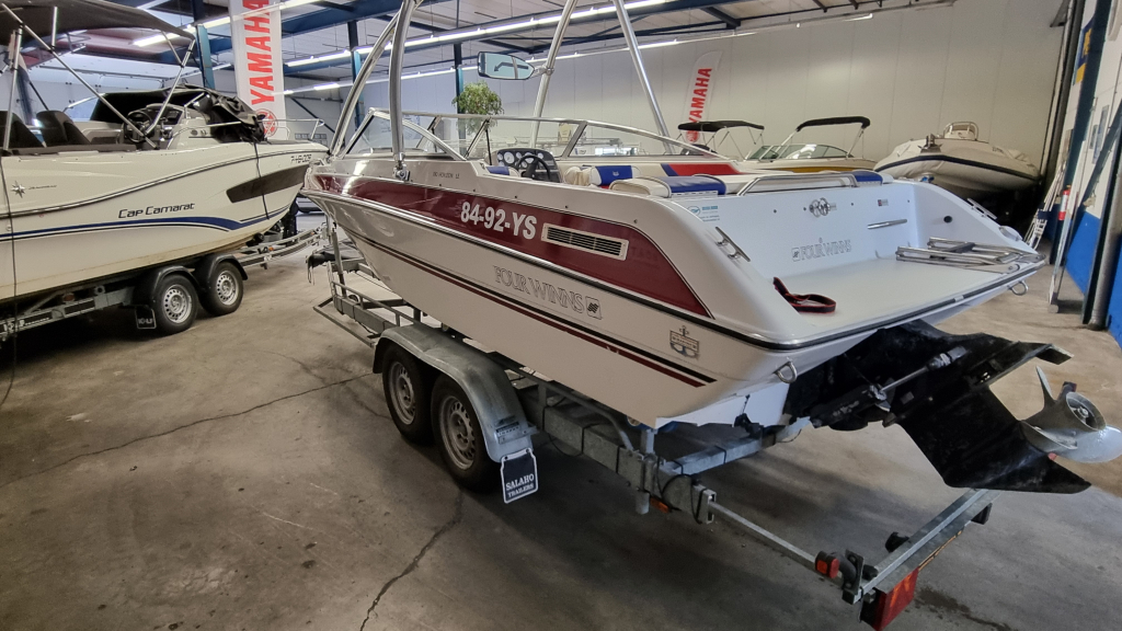Four Winns 190LE Met 5.0 V8, trailer en waketower — foto 5 van 17