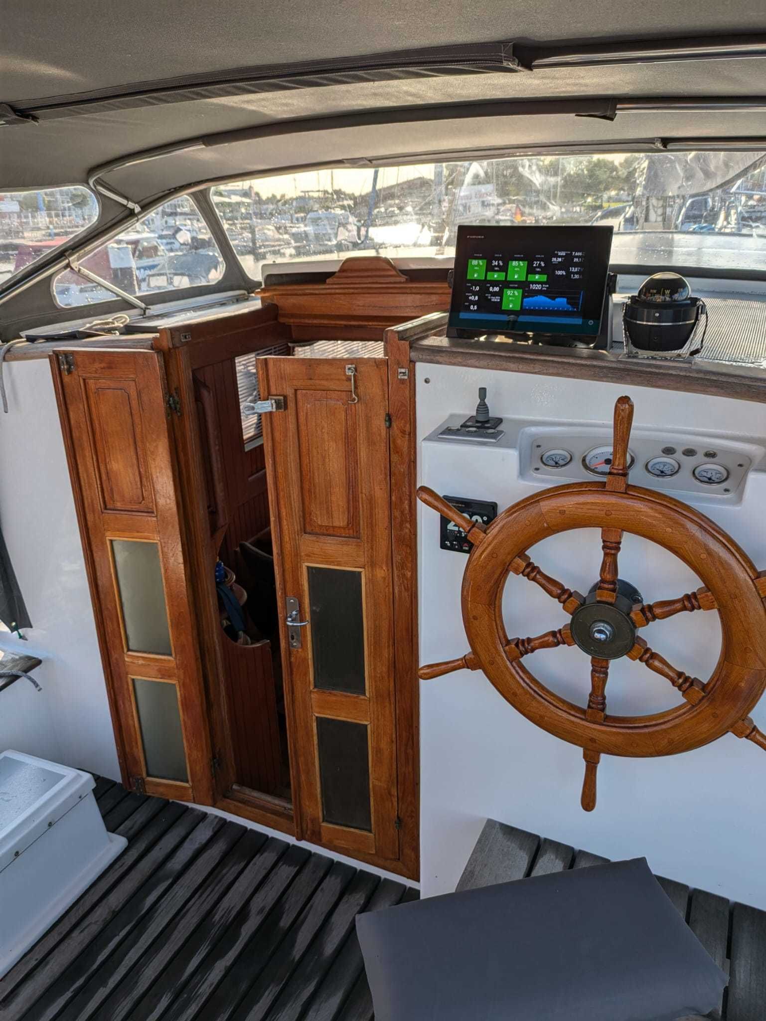Island Trader 40 — foto 9 van 39