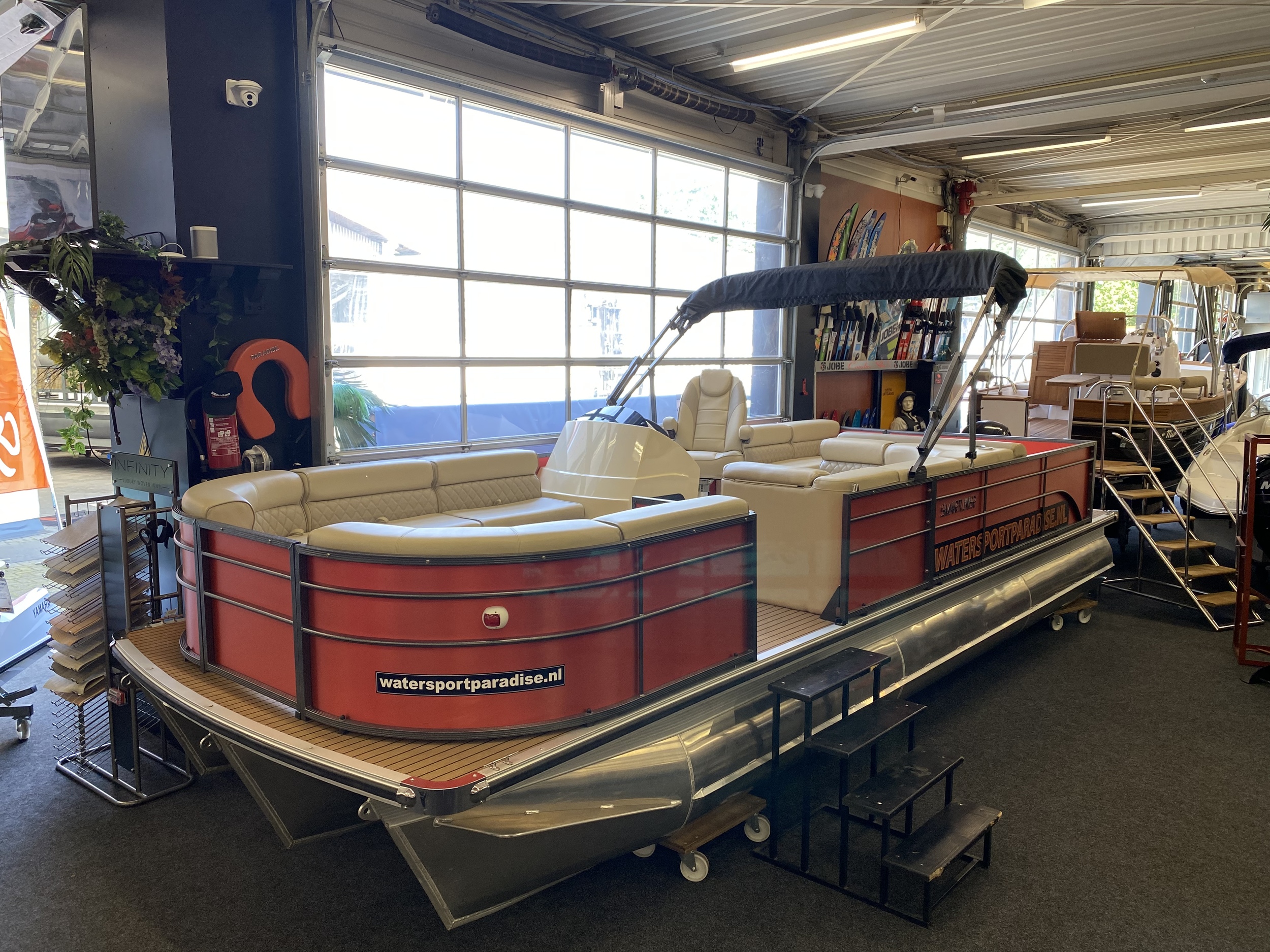 Pontoonboot 25FT 3-Tubes Red — foto 4 van 19