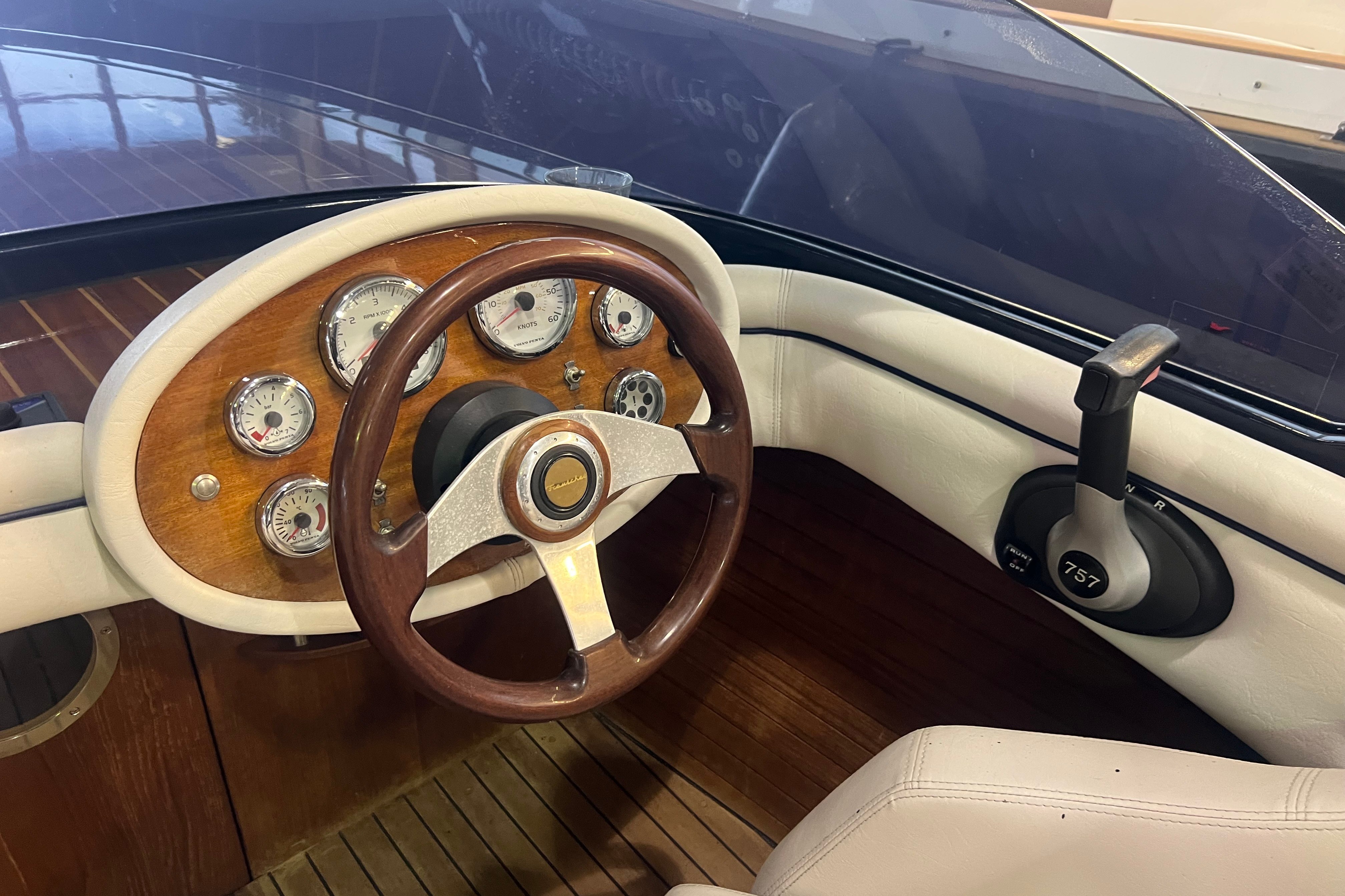 Frauscher 757 St. Tropez — foto 9 van 14