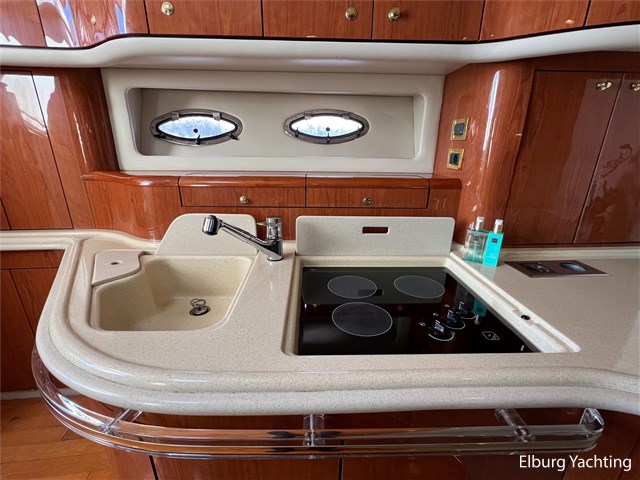 Sea Ray 540 DA — foto 21 van 62