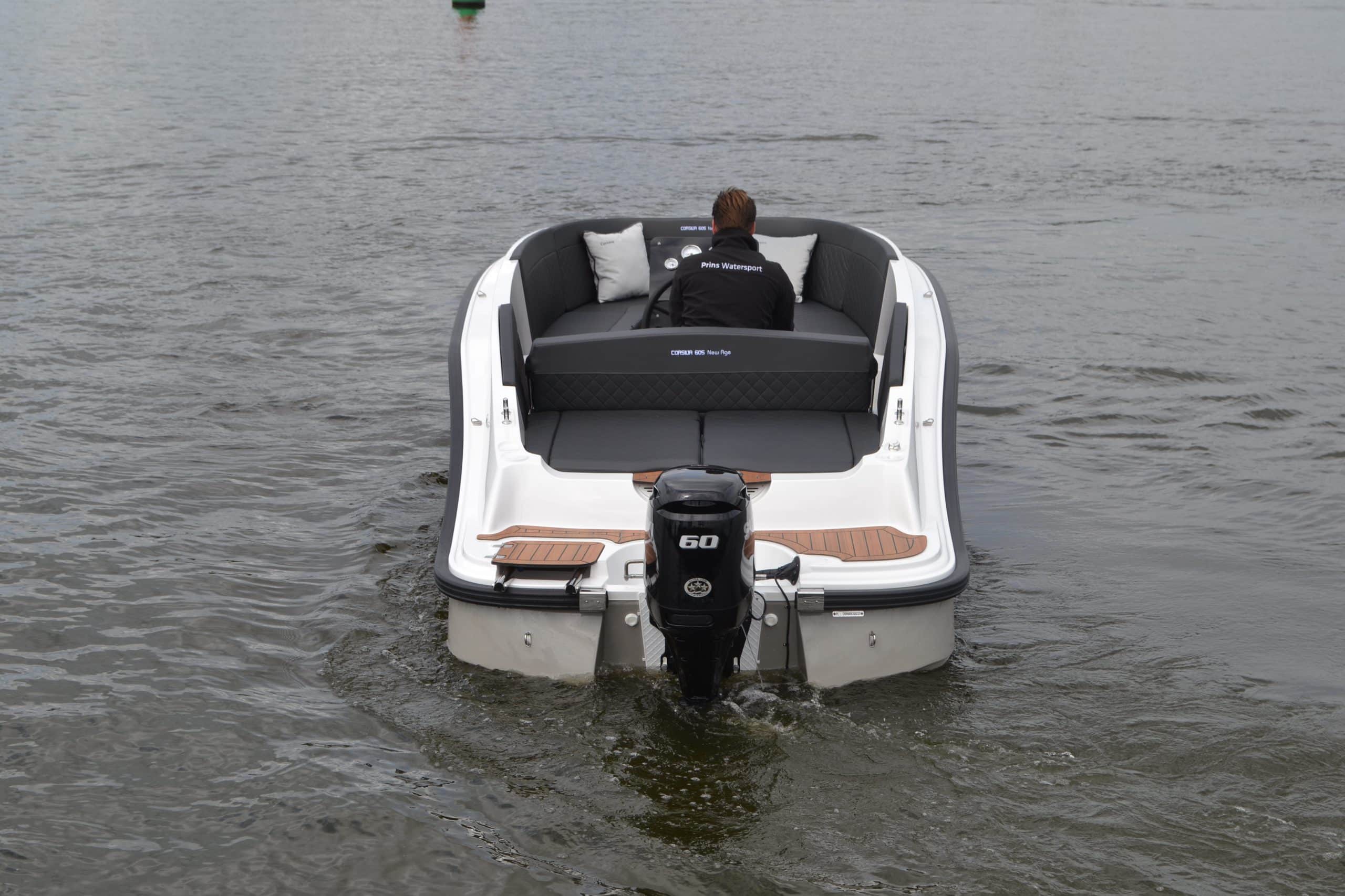 Corsiva 605 Tender — foto 2 van 10