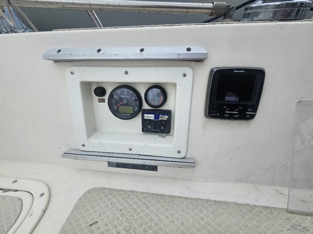 Trident Marine Warrior 38 — foto 24 van 30