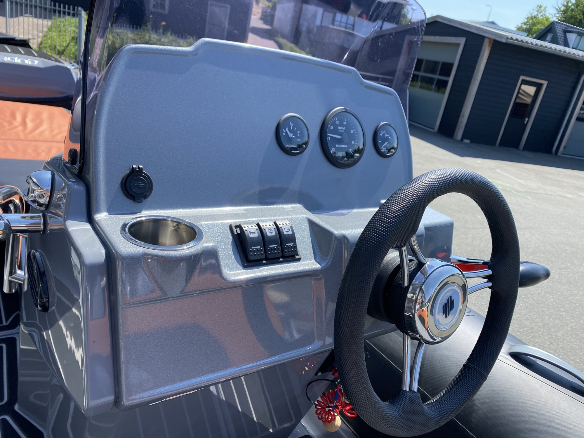 Grand Ribs Grand 420 Golden line met Honda 50 pk - 2023 — foto 9 van 9