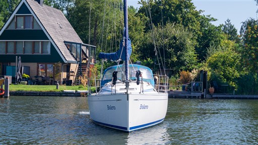 Dufour Yachts 30 Classic (2001) — foto 2 van 12