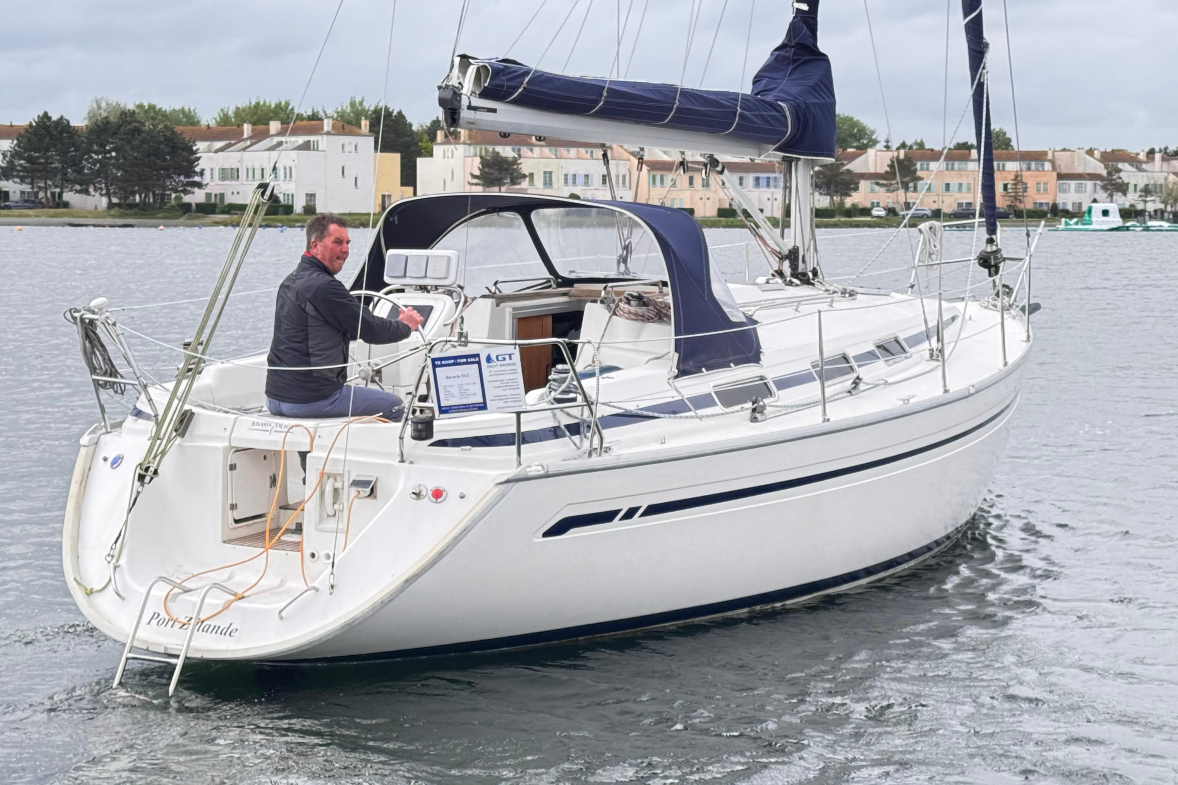 Bavaria Cruiser 34 — foto 10 van 11