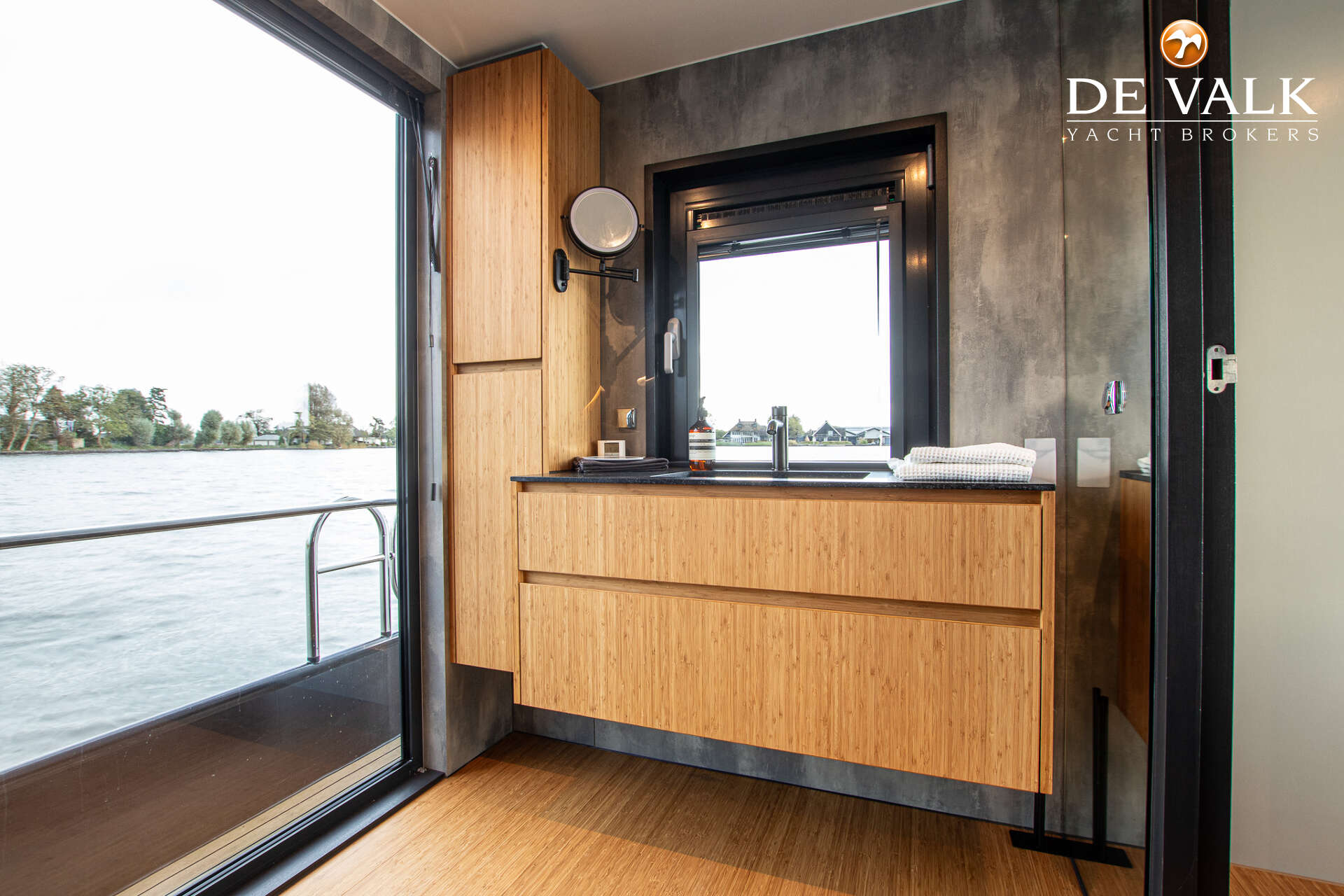 Houseboat Waterloft Luxemotor — foto 33 van 44