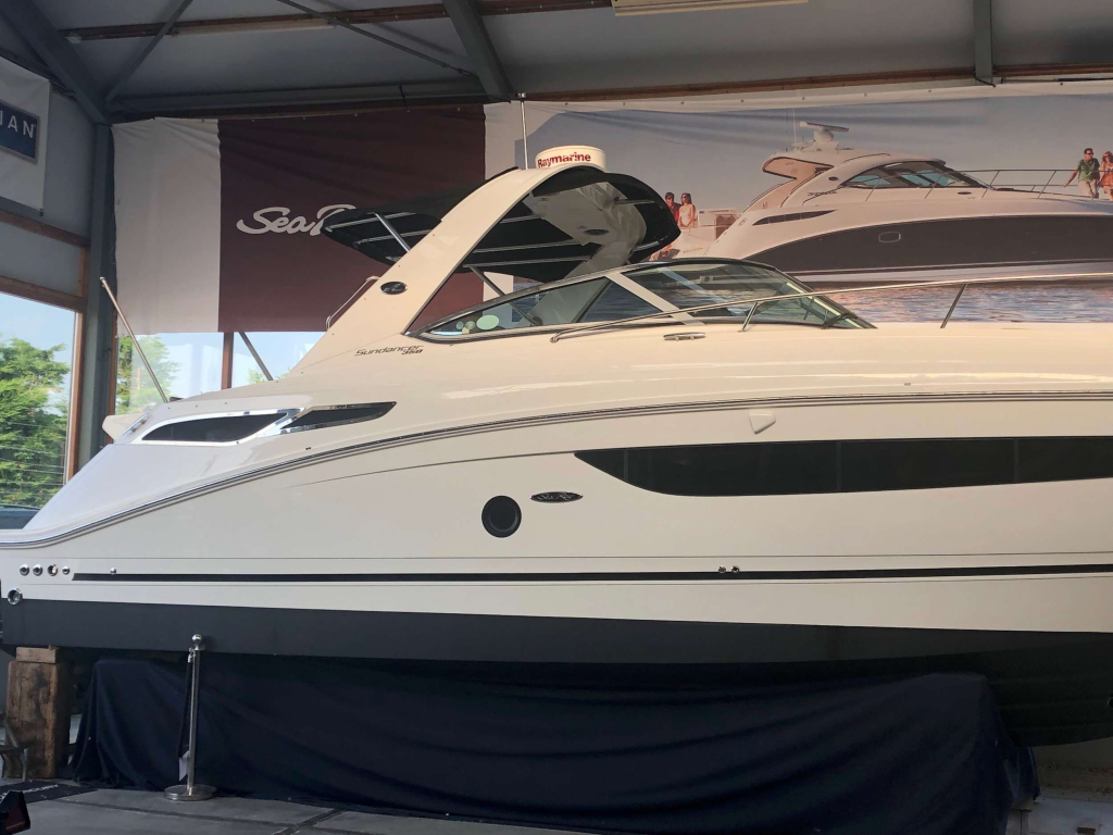Sea Ray 350 Sundancer — foto 3 van 37