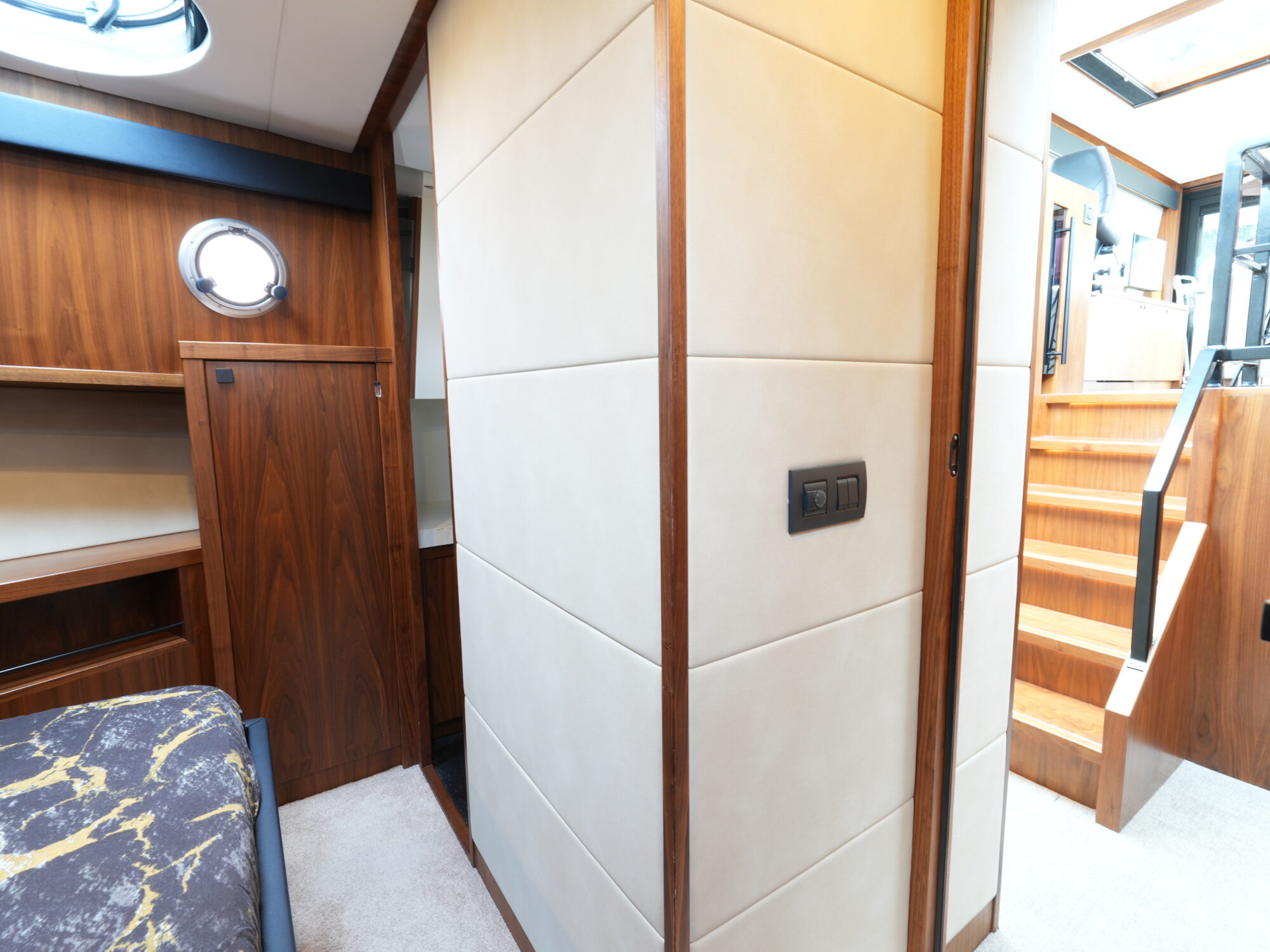 Van den Hoven Executive 15.00 MK II — foto 53 van 70
