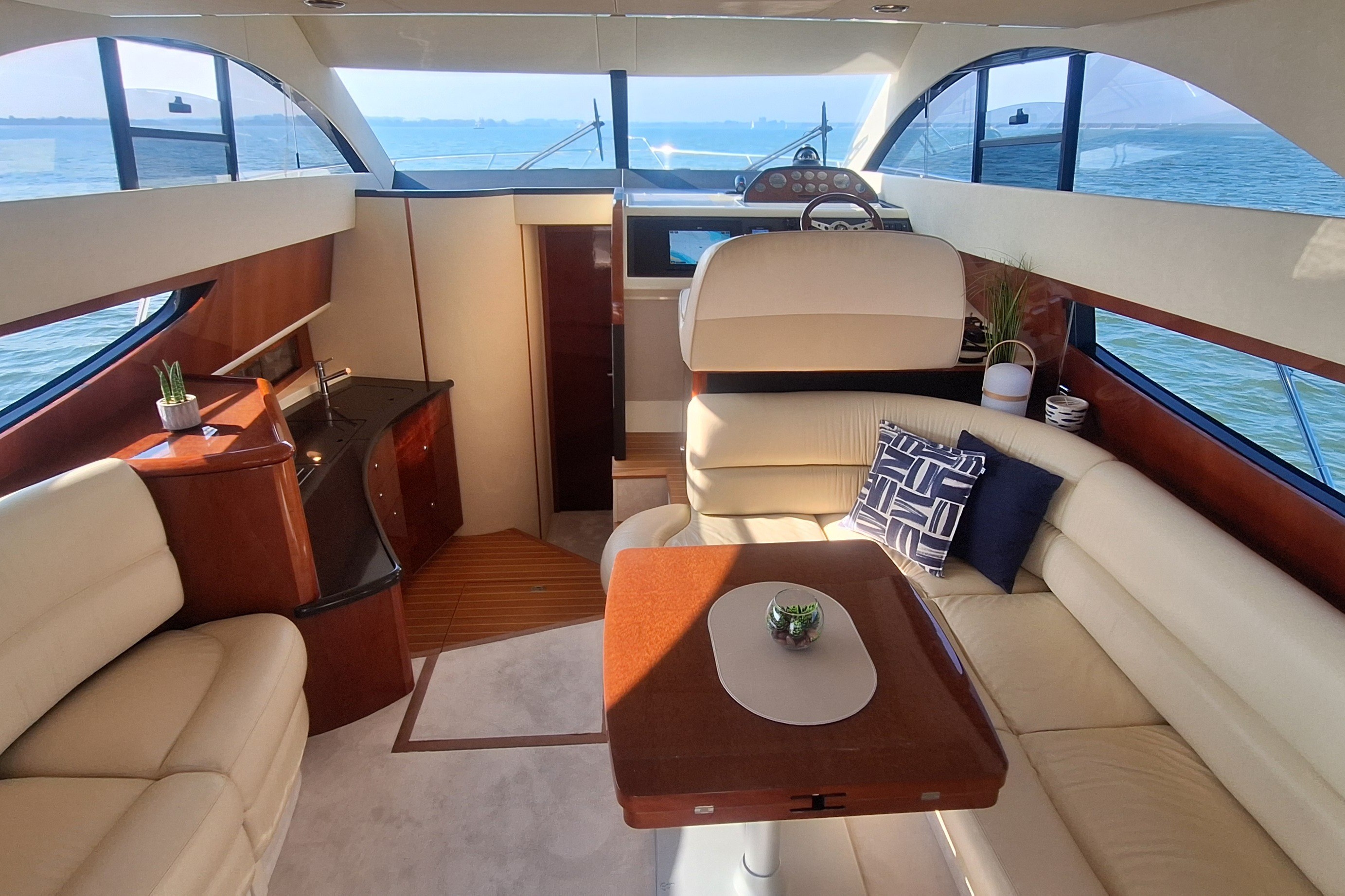 Fairline Phantom 40 — foto 43 van 87