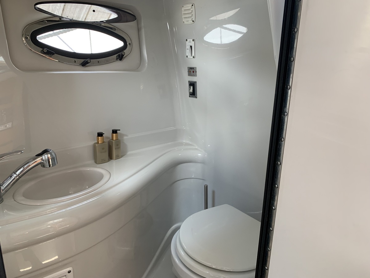Crownline 280 CR — foto 31 van 37
