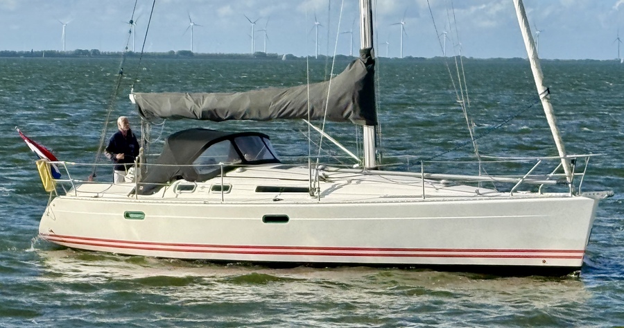 Jeanneau Sun Fast 36 — foto 1 van 12