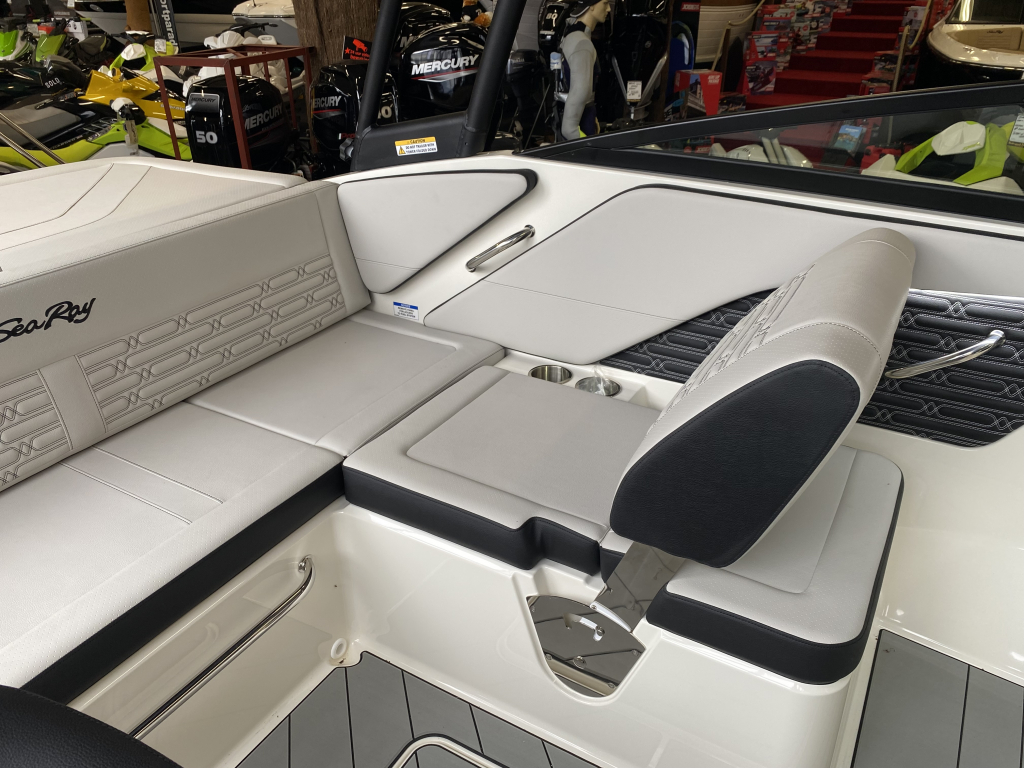 Sea Ray SPX 190  — foto 16 van 40