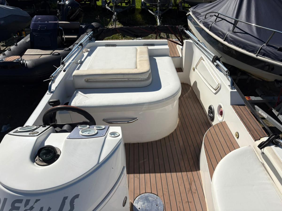 Novurania Custom Line 600 — foto 8 van 26