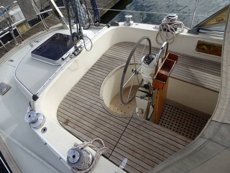 Hallberg Rassy 352 MKII — foto 39 van 45
