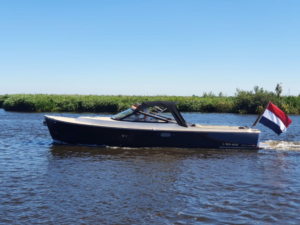 LongIsland 33 Runabout — foto 3 van 13