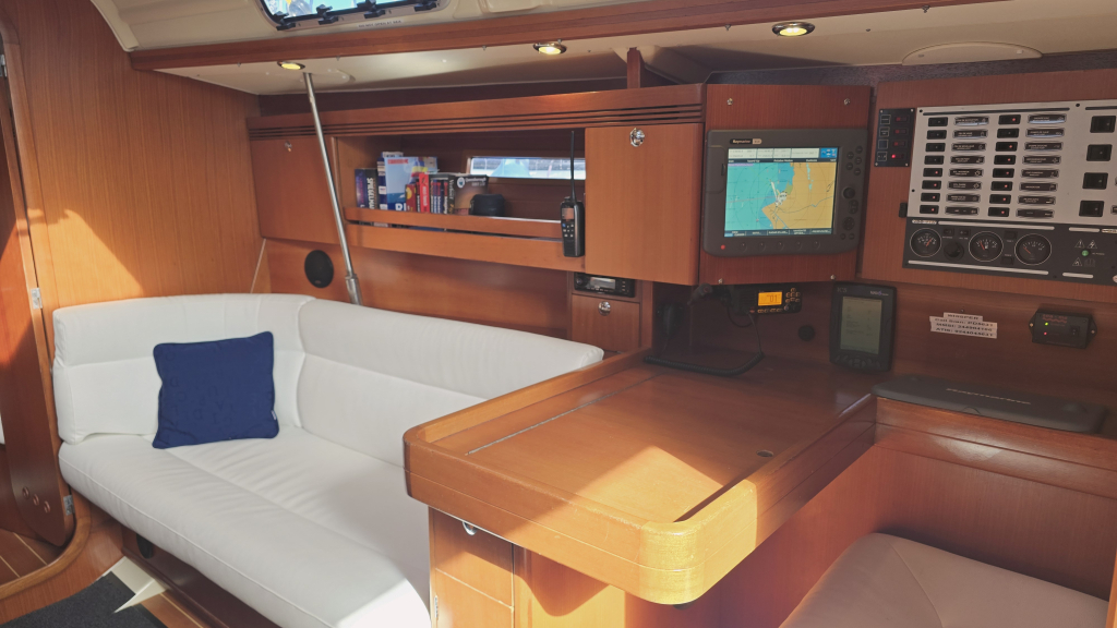 Dufour 40 Performance — foto 25 van 44