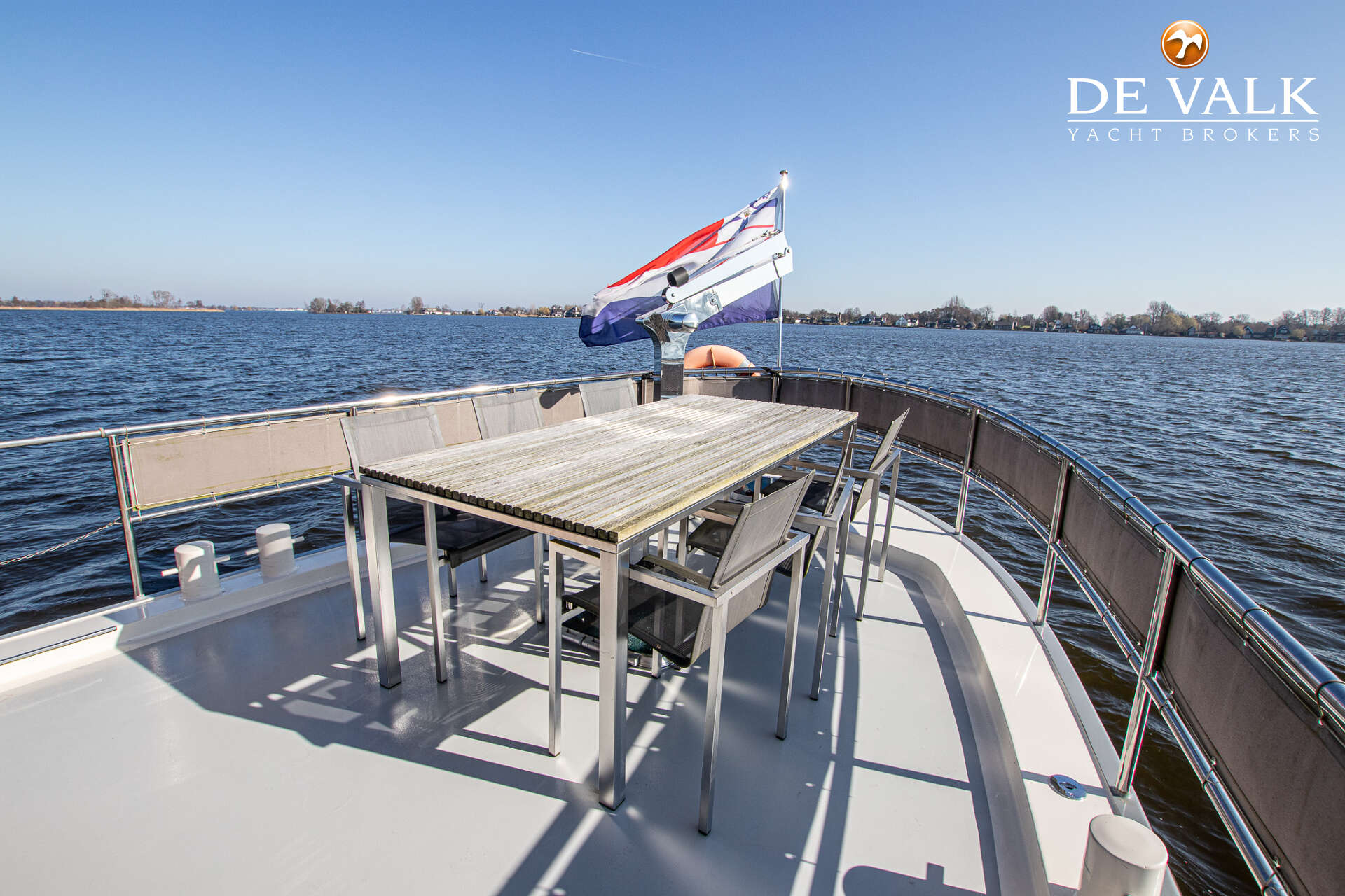 Custom Built Live Aboard 1800 — foto 19 van 45