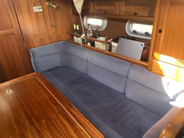 Bavaria 350 Lagoon - BluYachting — foto 4 van 12