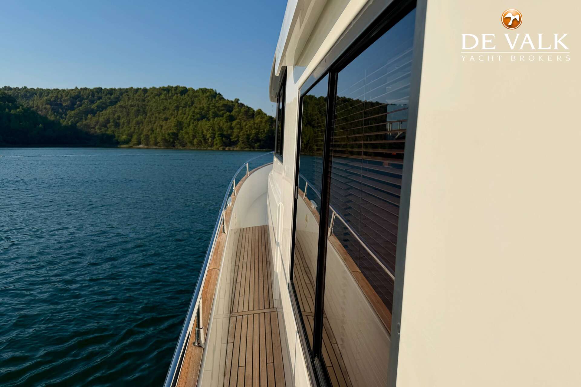 Beneteau Swift Trawler 50 — foto 8 van 38