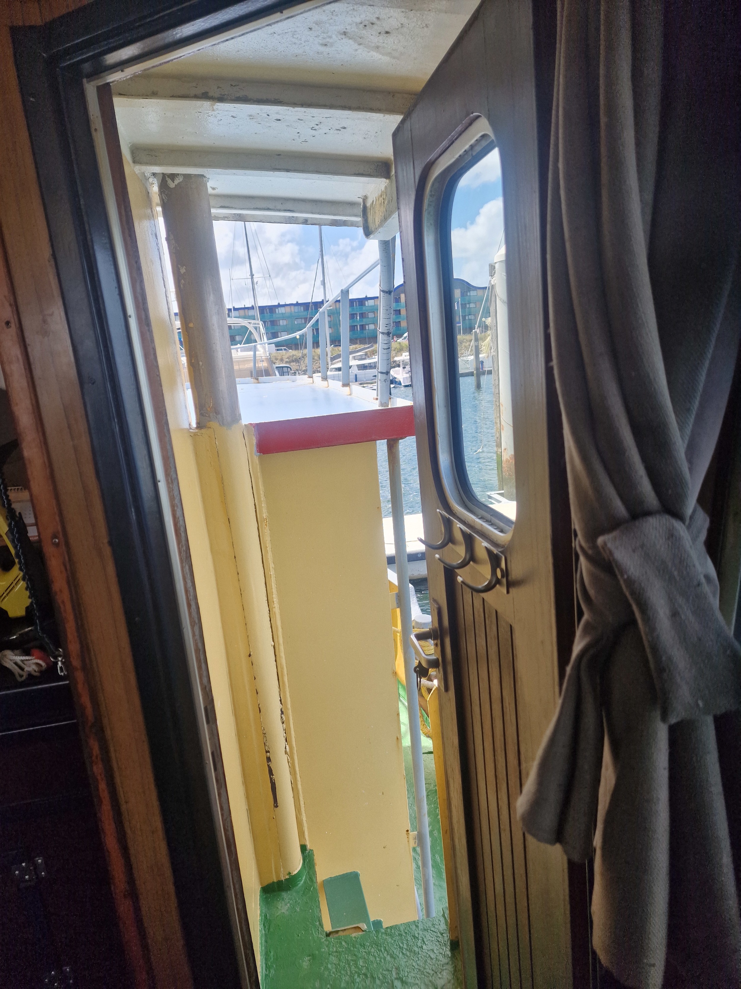 Ex Viskottter/ Varend Woonschip 21.05 — foto 62 van 75